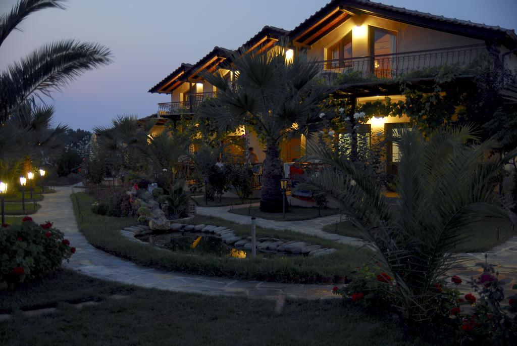 Sirines Studios Prínos Dış mekan fotoğraf