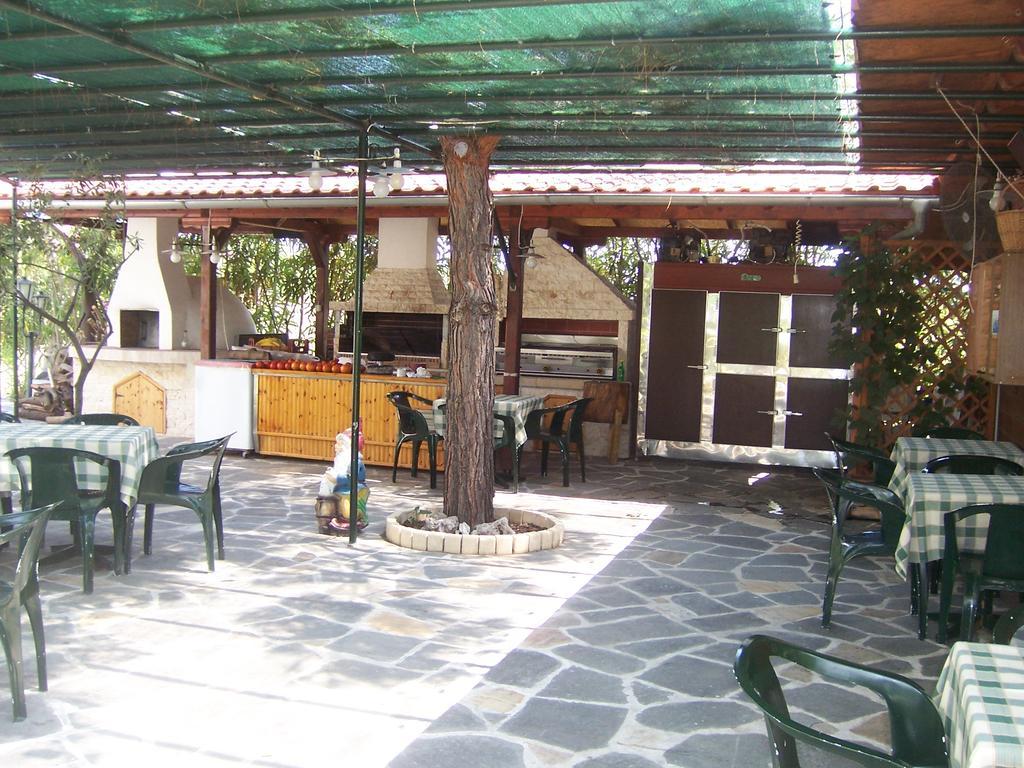Sirines Studios Prínos Oda fotoğraf