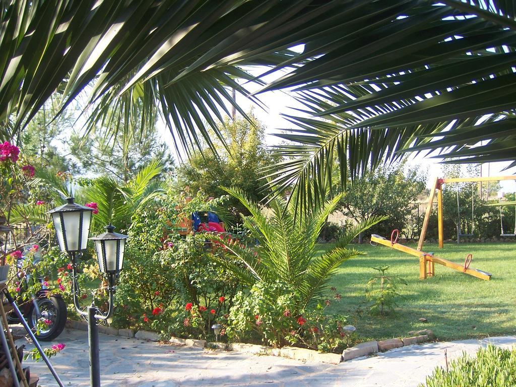 Sirines Studios Prínos Dış mekan fotoğraf