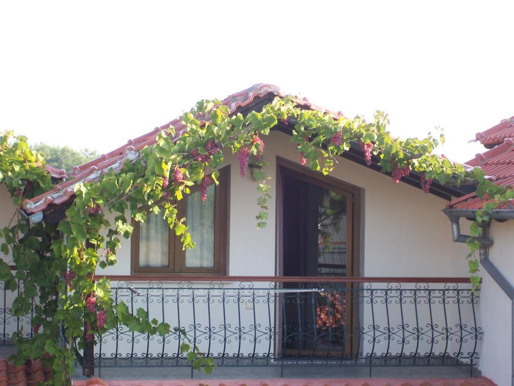 Sirines Studios Prínos Dış mekan fotoğraf